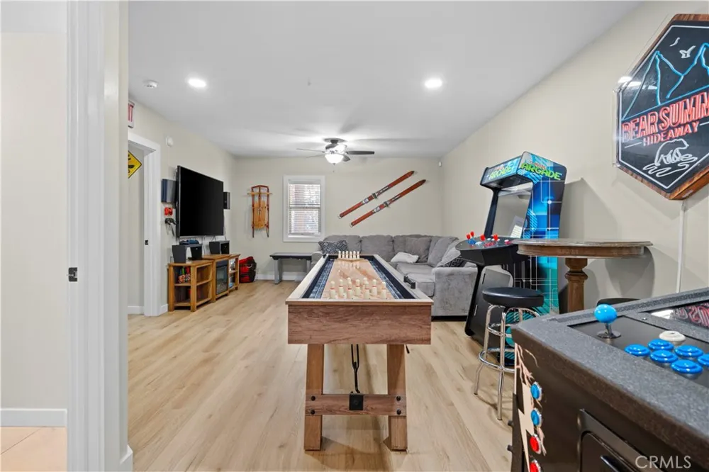 43360 Shasta Rd Big Bear Lake, CA 92315