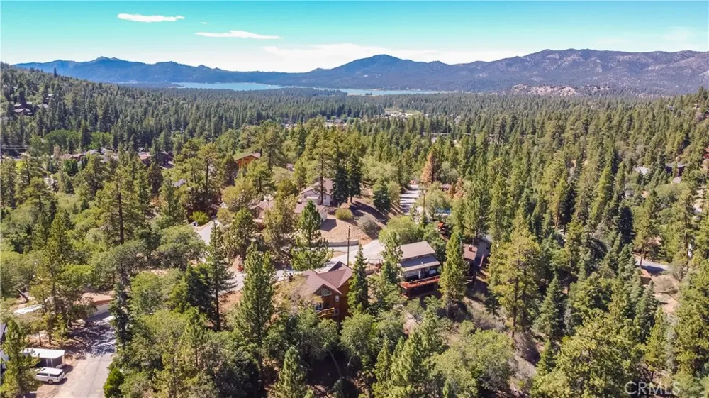 43360 Shasta Rd Big Bear Lake, CA 92315