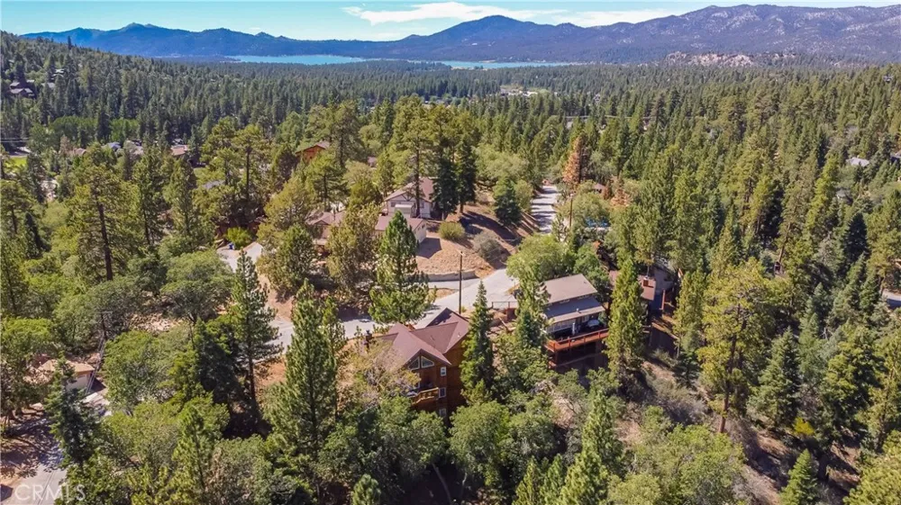 43360 Shasta Rd Big Bear Lake, CA 92315