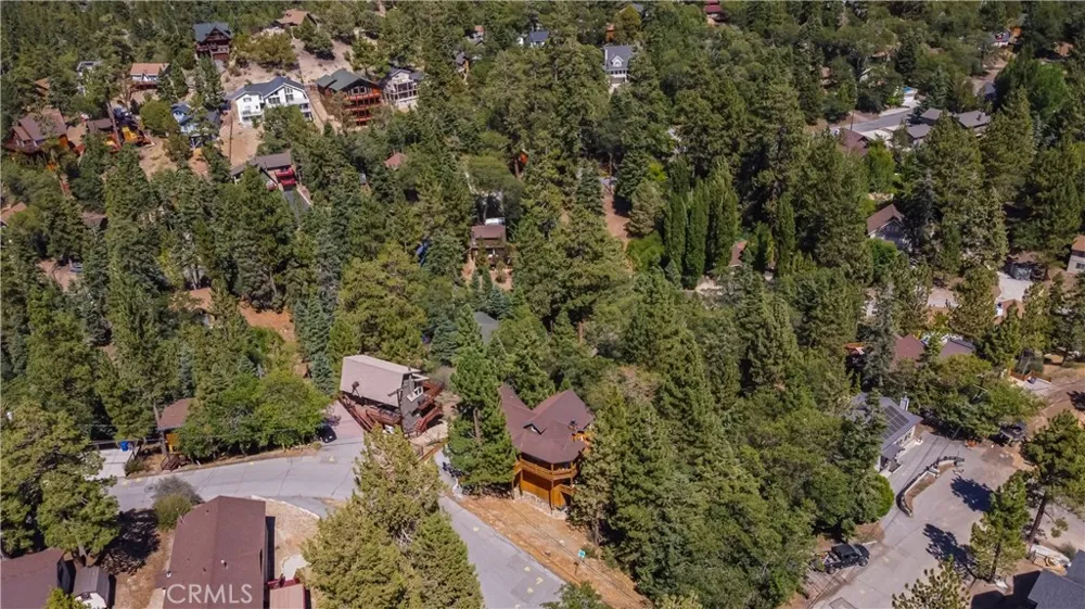 43360 Shasta Rd Big Bear Lake, CA 92315