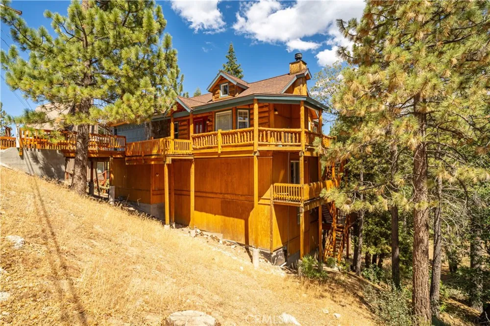 43360 Shasta Rd Big Bear Lake, CA 92315