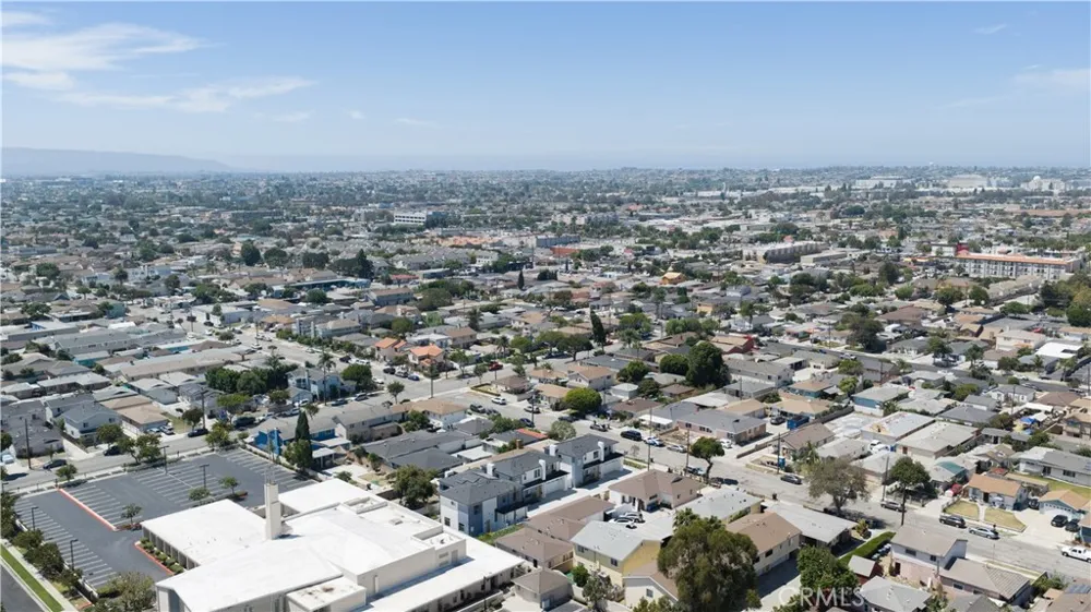 14810 Eastwood Avenue Lawndale, CA 90260