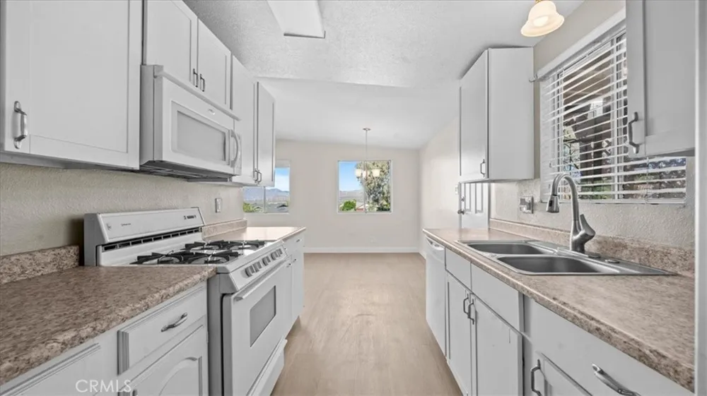 12550 Hidalgo Street Desert Hot Springs, CA 92240