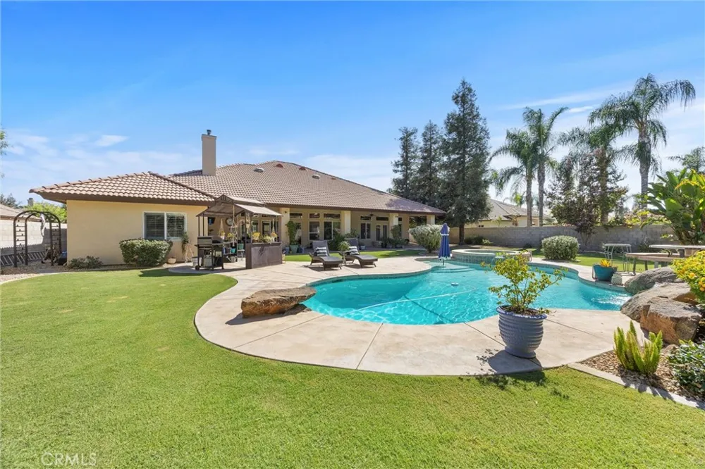 12614 Clay Creek Court Bakersfield, CA 93312