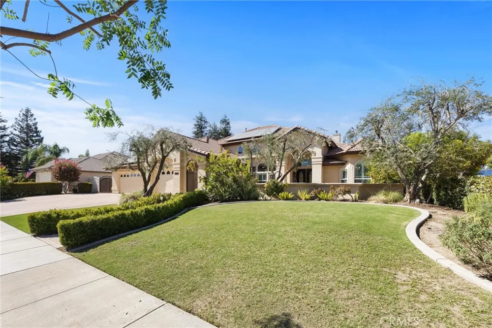 12614 Clay Creek Court Bakersfield, CA 93312