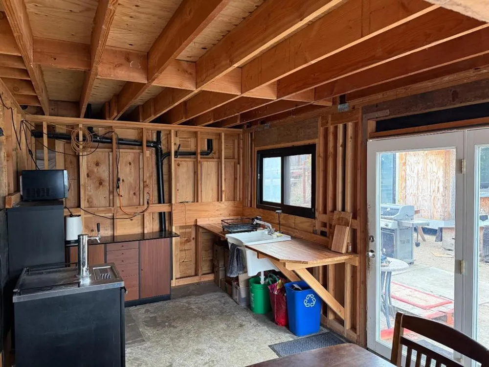 87 Lawrence Avenue Watsonville, CA 95076