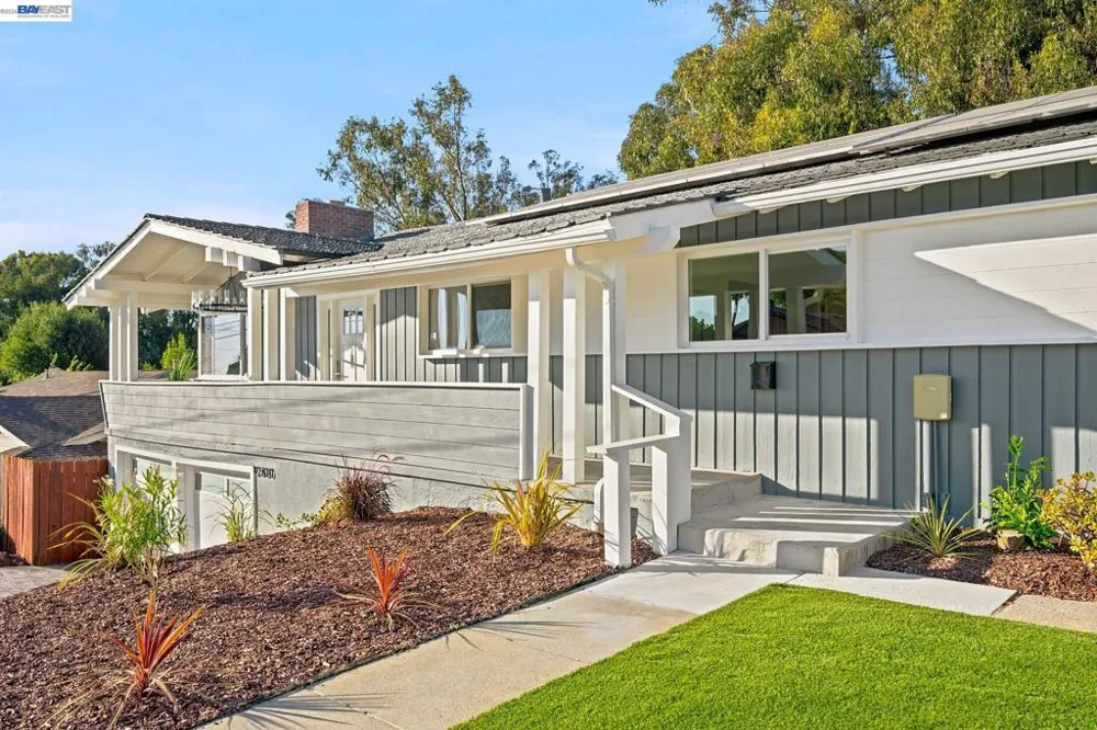 2500 Lancaster Ct Hayward, CA 94542