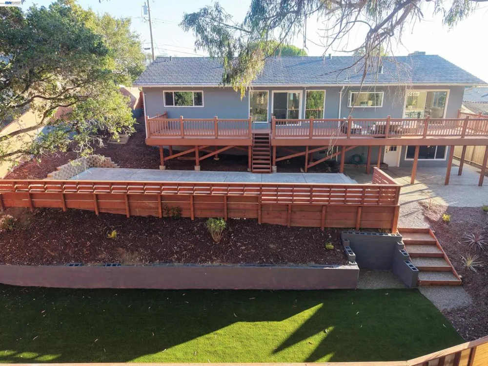 2500 Lancaster Ct Hayward, CA 94542