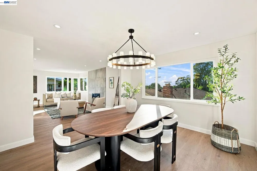 2500 Lancaster Ct Hayward, CA 94542