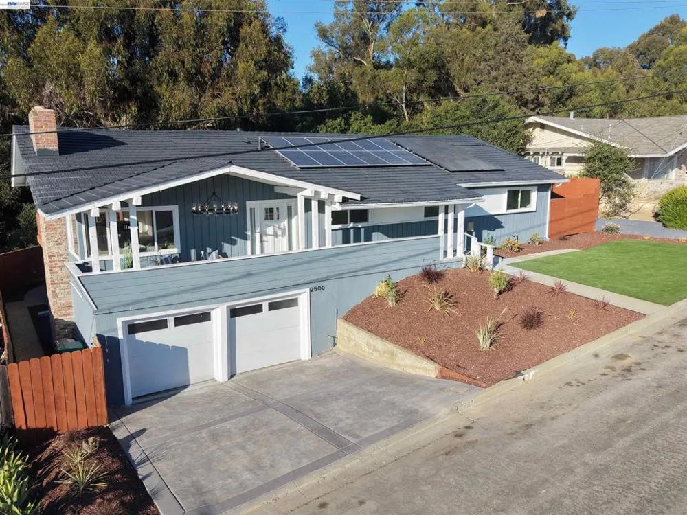 2500 Lancaster Ct Hayward, CA 94542