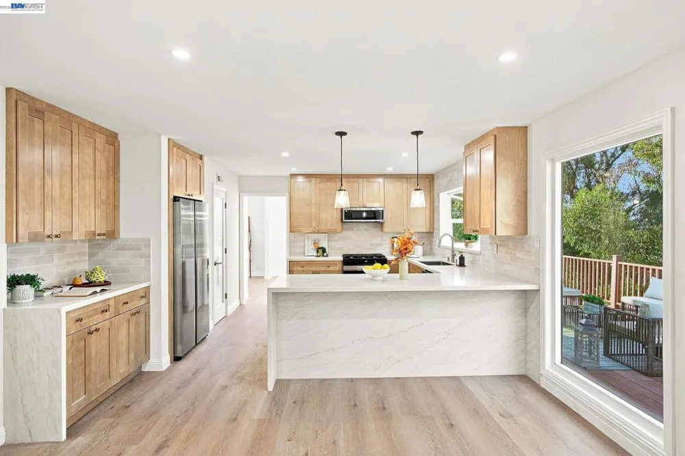 2500 Lancaster Ct Hayward, CA 94542