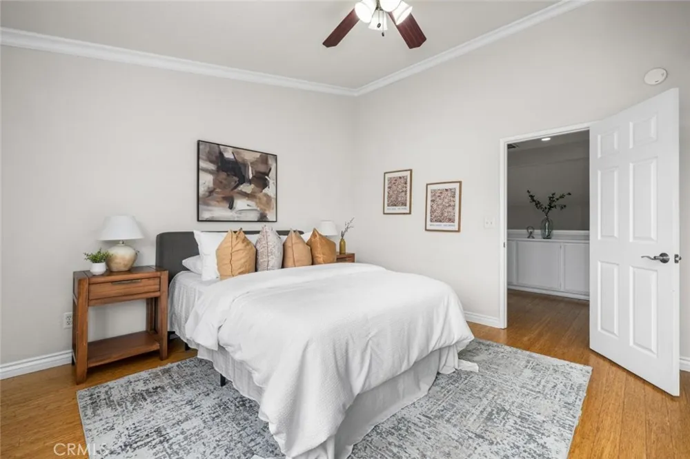 152 Greenmoor #64 Irvine, CA 92614