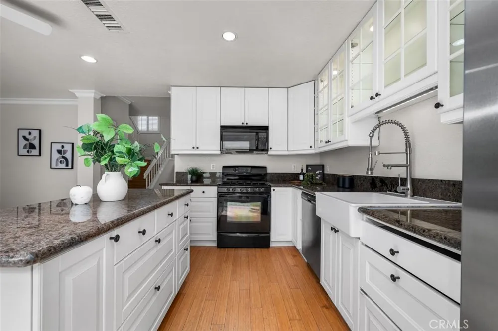 152 Greenmoor #64 Irvine, CA 92614
