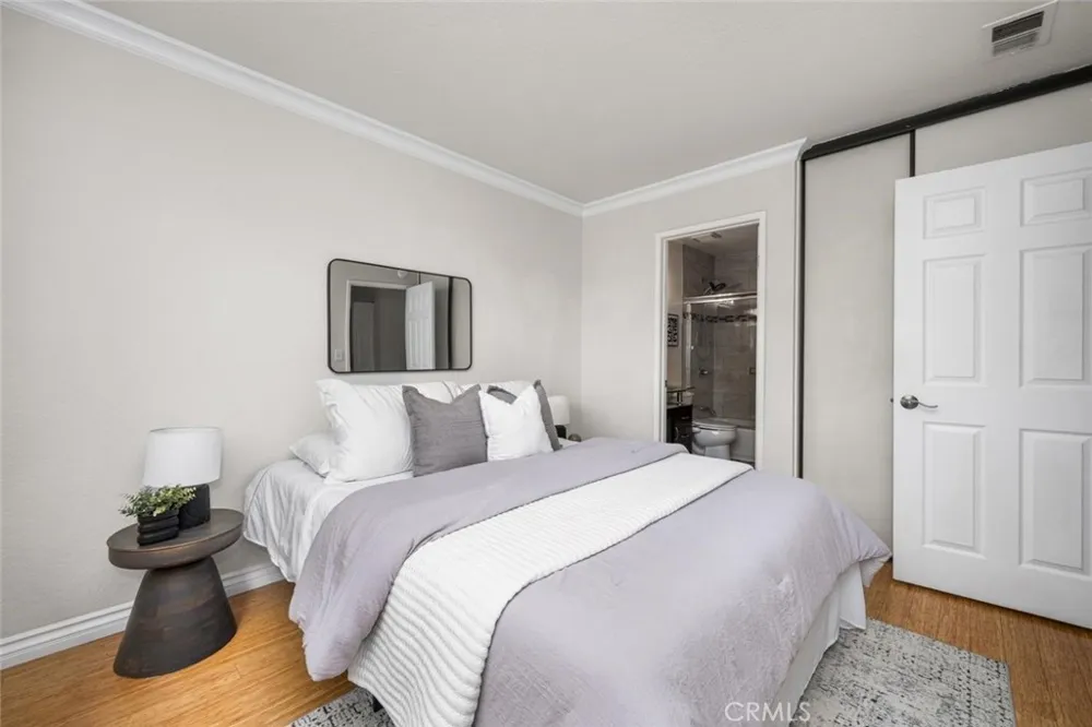 152 Greenmoor #64 Irvine, CA 92614