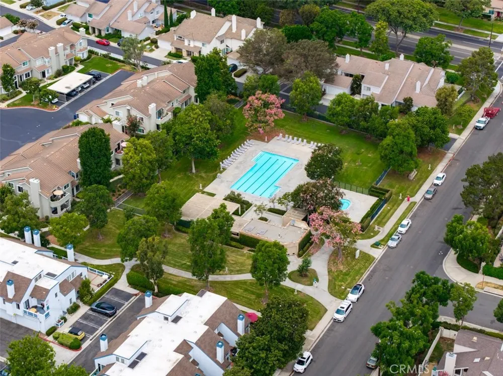 152 Greenmoor #64 Irvine, CA 92614