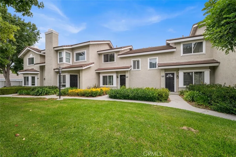 152 Greenmoor #64 Irvine, CA 92614