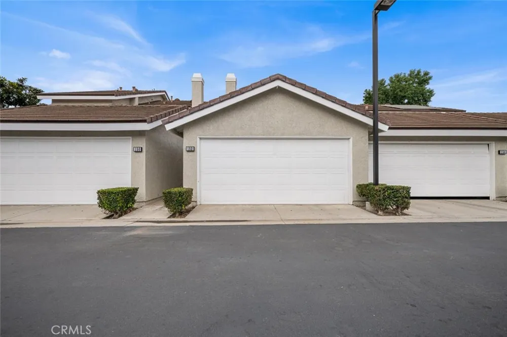 152 Greenmoor #64 Irvine, CA 92614