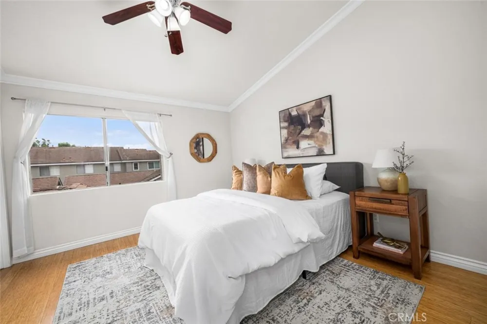 152 Greenmoor #64 Irvine, CA 92614