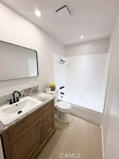 1707 Normandy #D Santa Ana, CA 92705