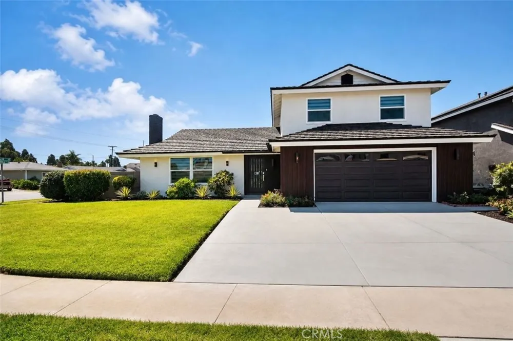 9444 La Estrella Ave Fountain Valley, CA 92708