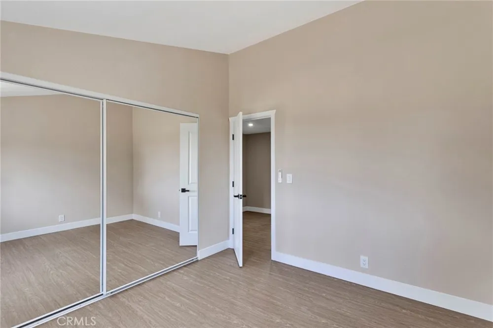9283 Atsina Phelan, CA 92371