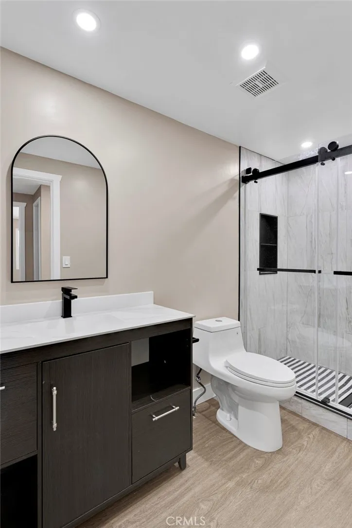 9283 Atsina Phelan, CA 92371