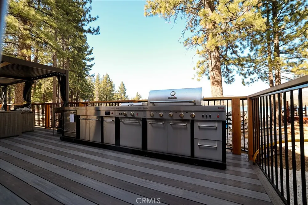 40260 Lakeview Big Bear Lake, CA 92315