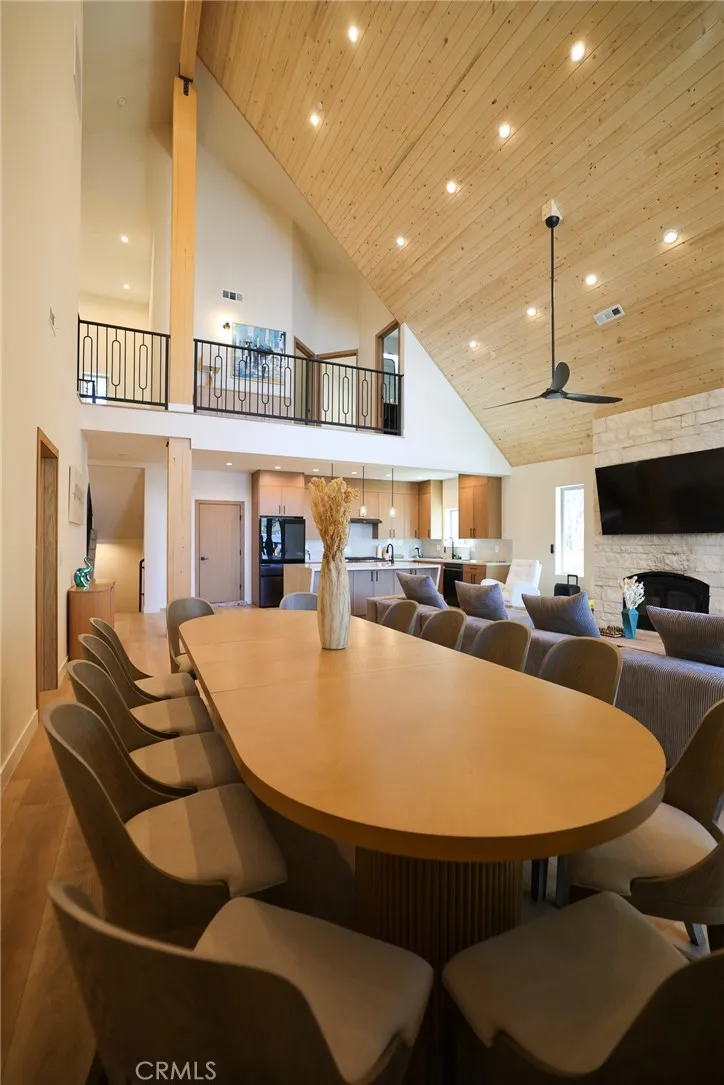40260 Lakeview Big Bear Lake, CA 92315