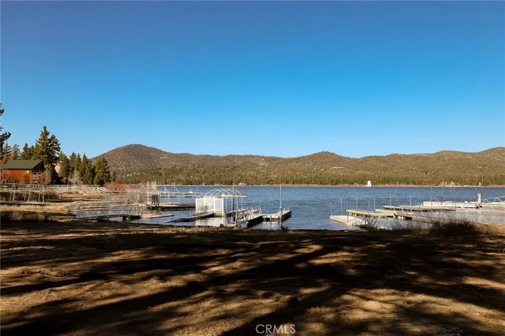 40260 Lakeview Big Bear Lake, CA 92315