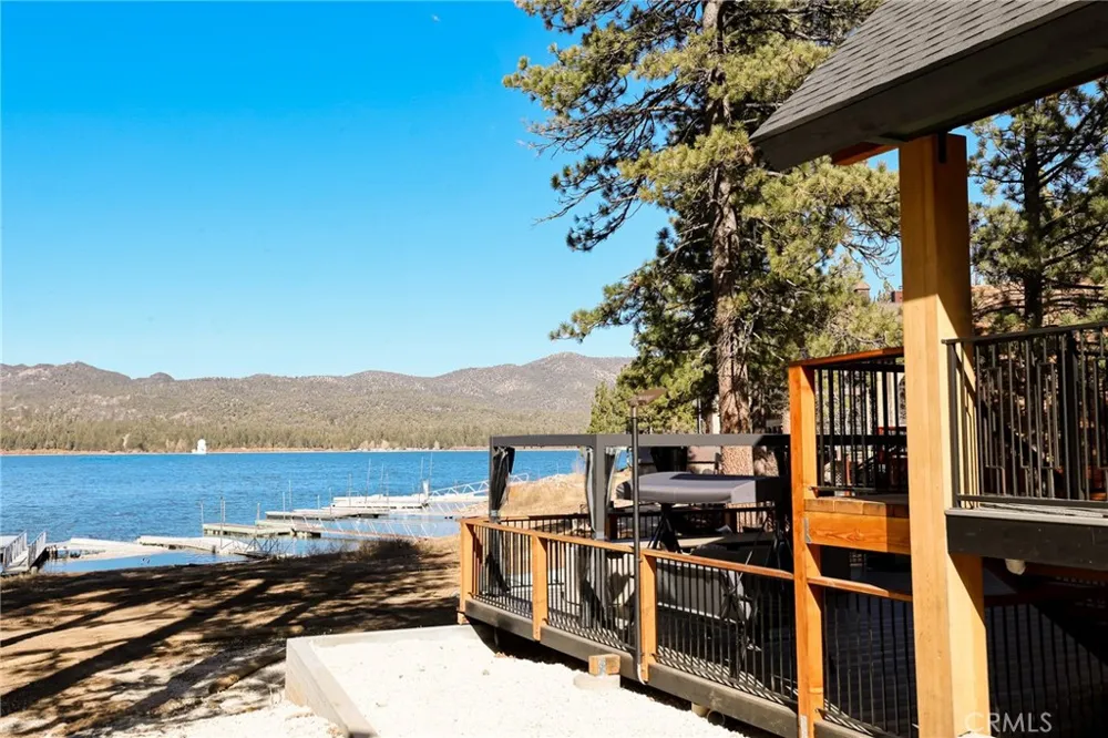 40260 Lakeview Big Bear Lake, CA 92315