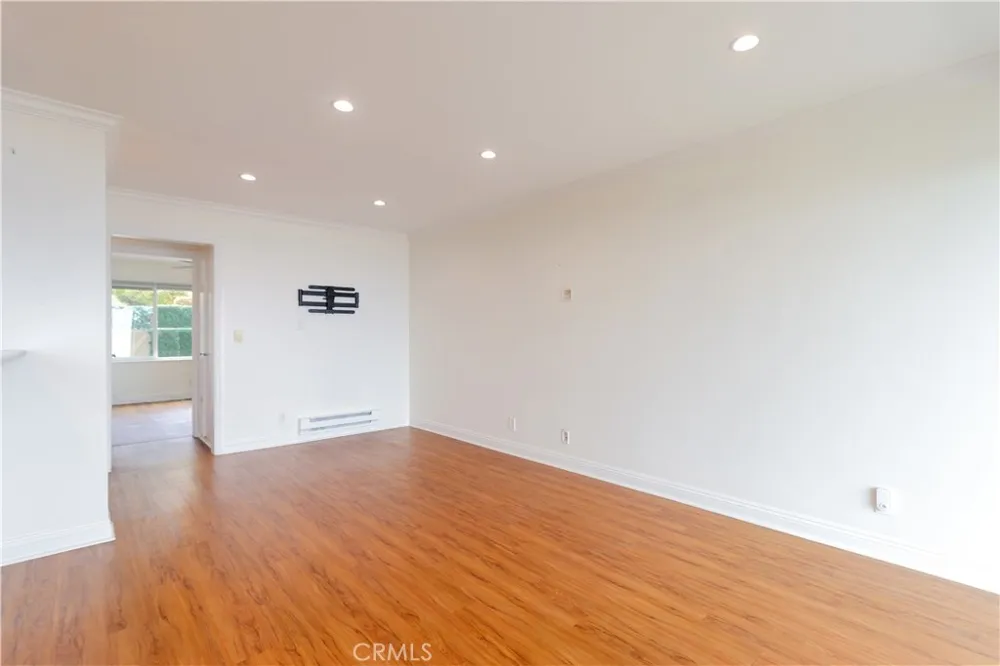 21722 Ocean Vista #C Laguna Beach, CA 92651