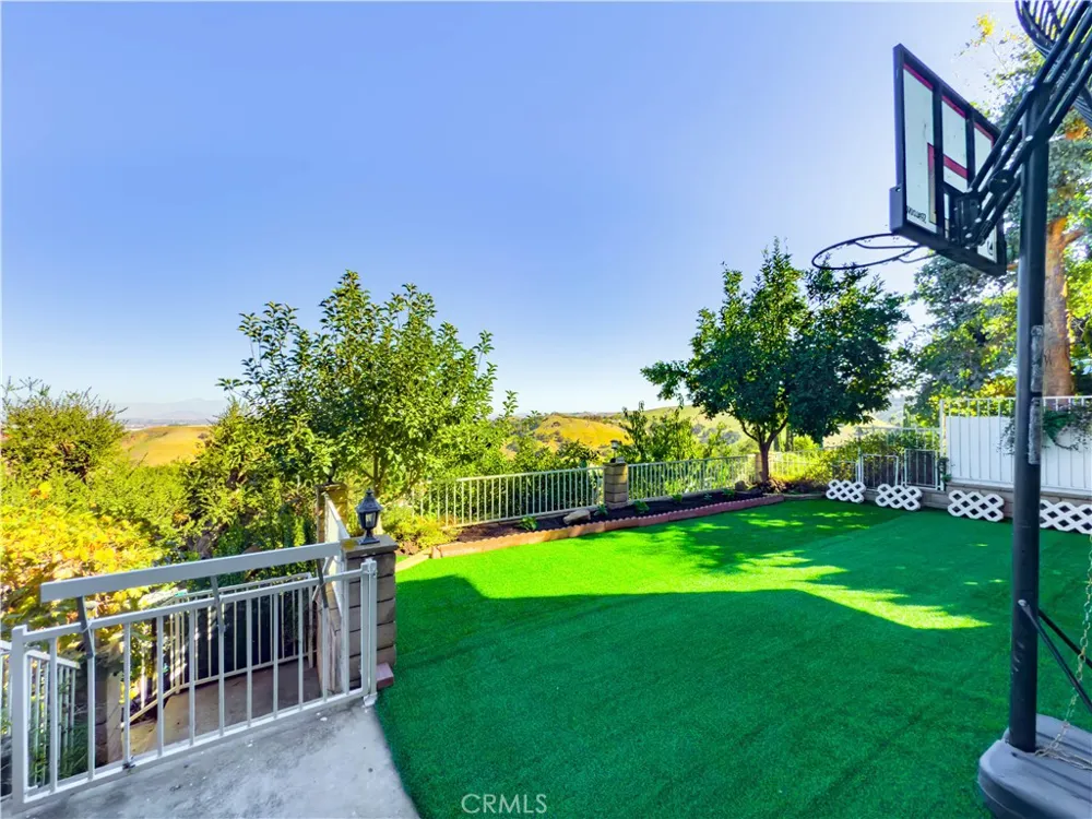 15429 Turquoise Chino Hills, CA 91709