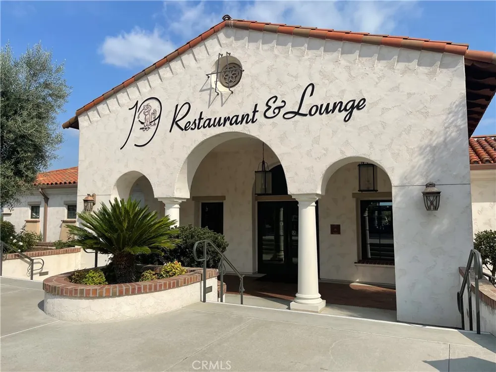4015 Calle Sonora Oeste #1F Laguna Woods, CA 92637