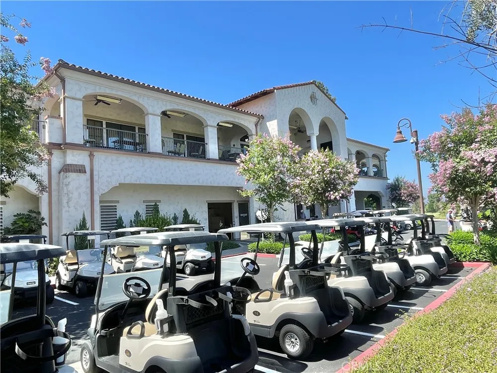 4015 Calle Sonora Oeste #1F Laguna Woods, CA 92637