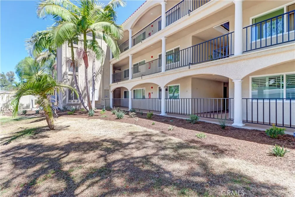 4015 Calle Sonora Oeste #1F Laguna Woods, CA 92637