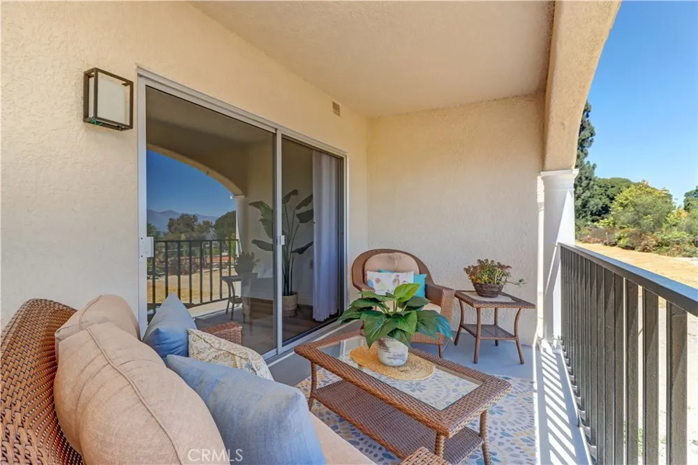 4015 Calle Sonora Oeste #1F Laguna Woods, CA 92637