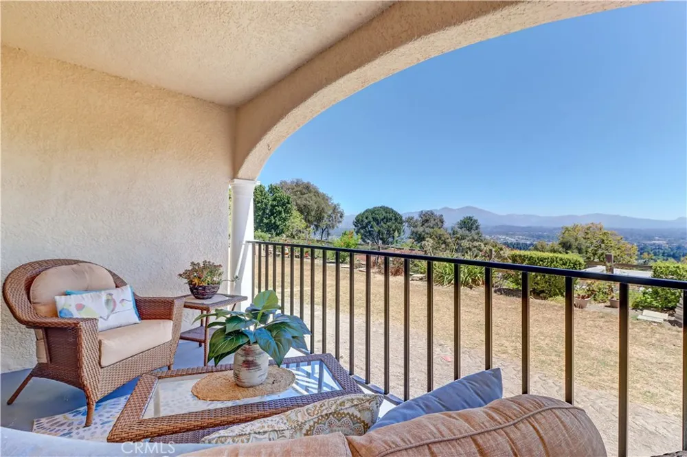 4015 Calle Sonora Oeste #1F Laguna Woods, CA 92637
