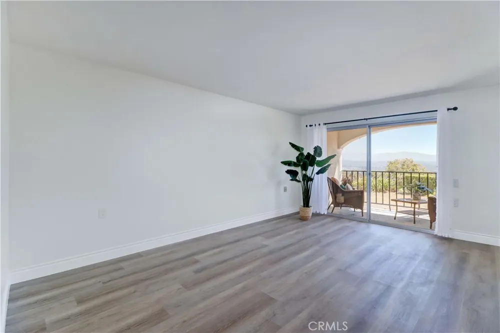 4015 Calle Sonora Oeste #1F Laguna Woods, CA 92637