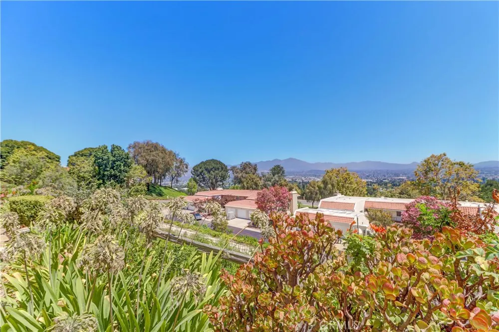 4015 Calle Sonora Oeste #1F Laguna Woods, CA 92637