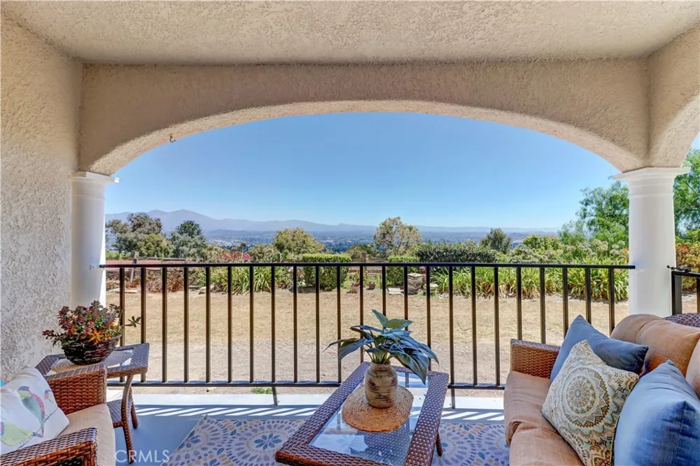4015 Calle Sonora Oeste #1F Laguna Woods, CA 92637