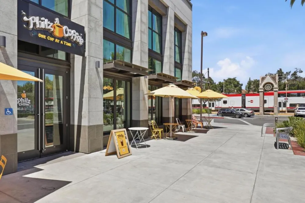 25 Willow Road #47 Menlo Park, CA 94025