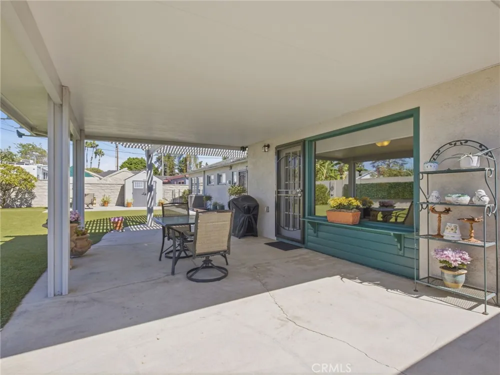 1807 W Broadway Anaheim, CA 92804