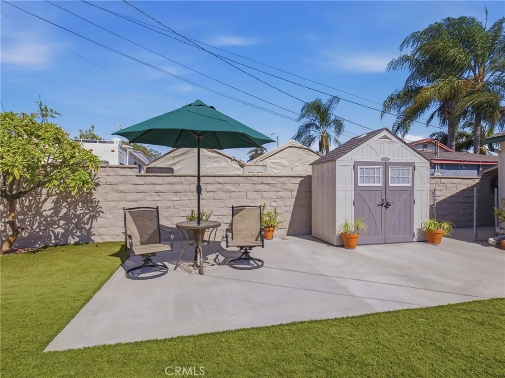 1807 W Broadway Anaheim, CA 92804