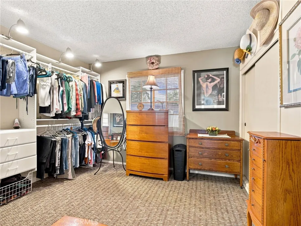 1807 W Broadway Anaheim, CA 92804