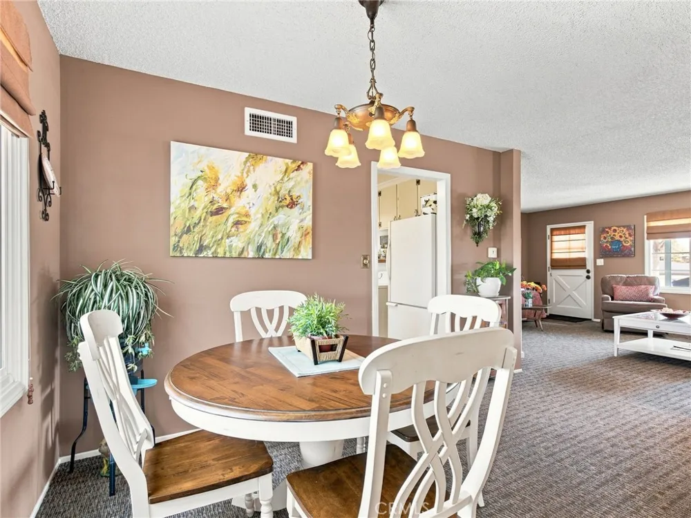 1807 W Broadway Anaheim, CA 92804