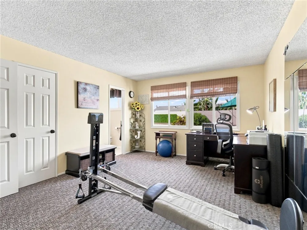 1807 W Broadway Anaheim, CA 92804