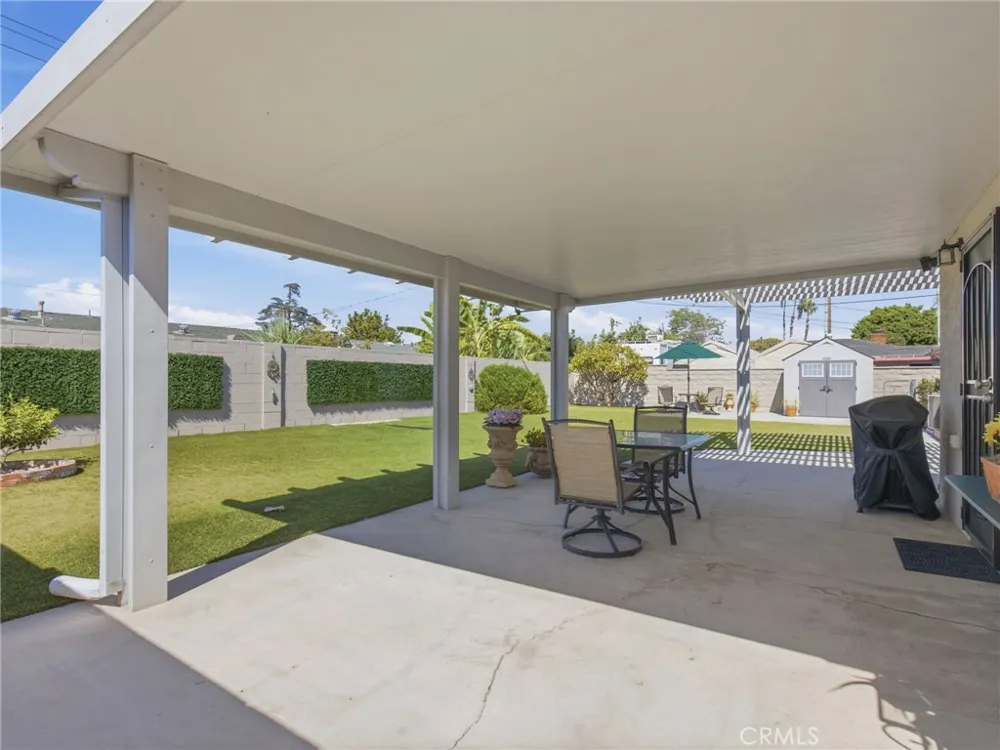 1807 W Broadway Anaheim, CA 92804