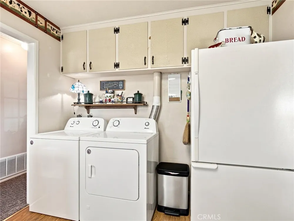 1807 W Broadway Anaheim, CA 92804