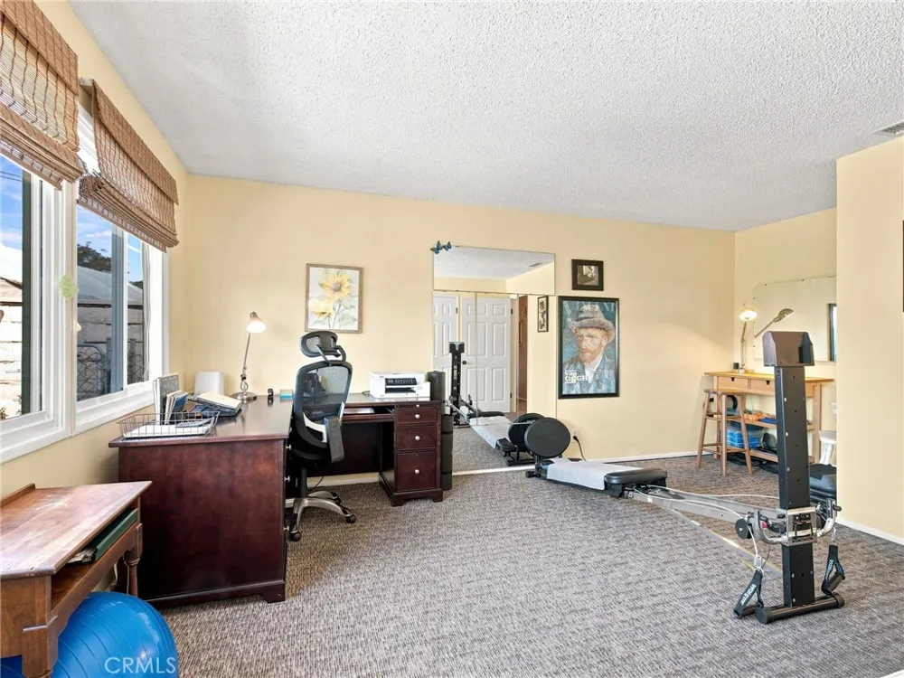 1807 W Broadway Anaheim, CA 92804