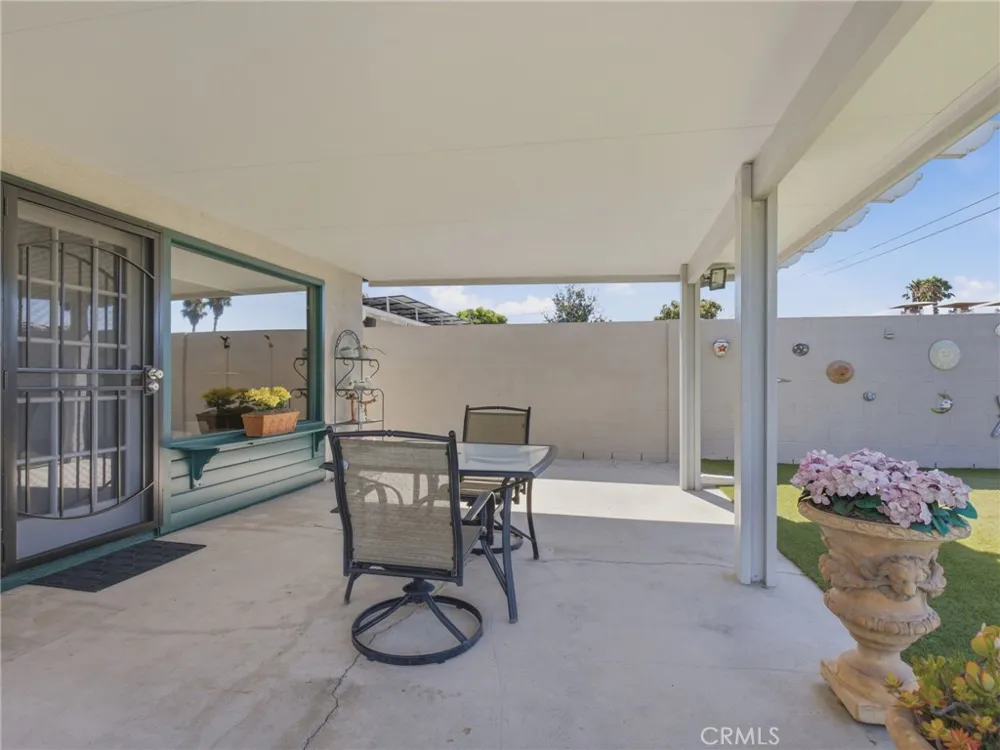 1807 W Broadway Anaheim, CA 92804